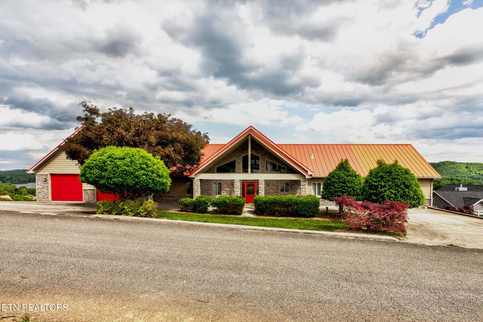 Deer Hill Village