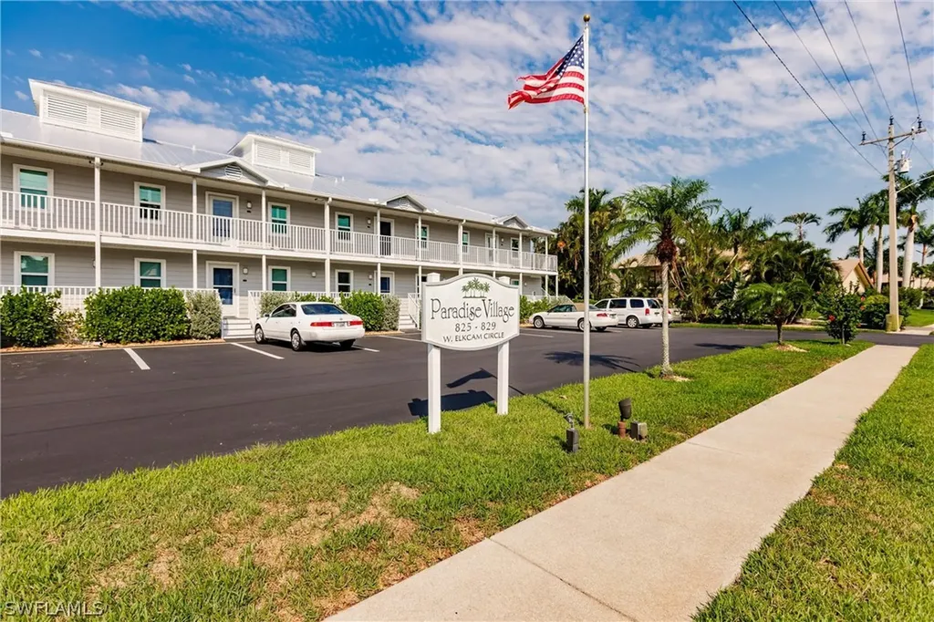 Paradise Village At Marco Beach