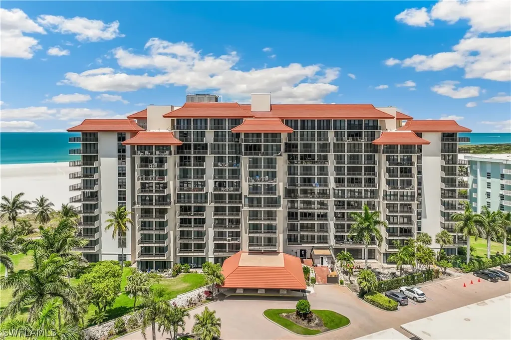 Tradewinds Apts Of Marco Island