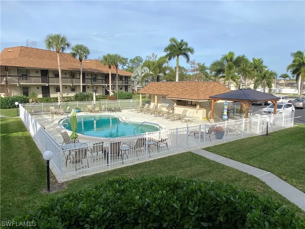 Fairway Pines Condo