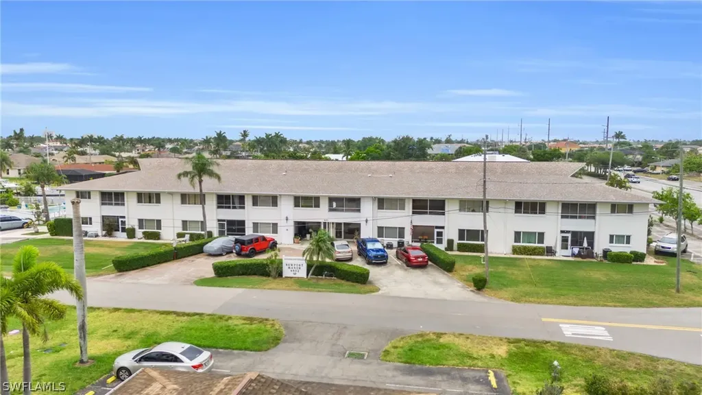 Newport Manors Condo