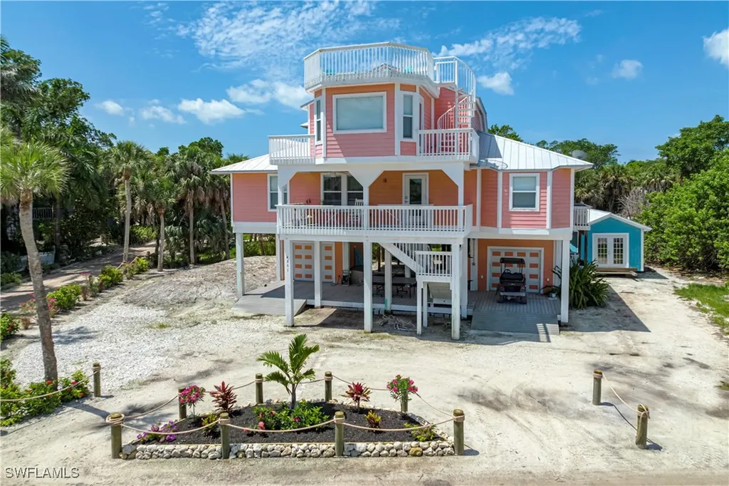 Joses Hideaway