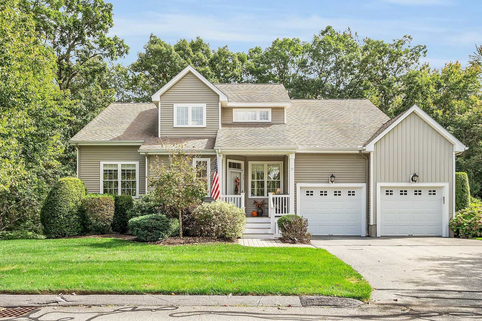 Condos in Tewksbury, MA