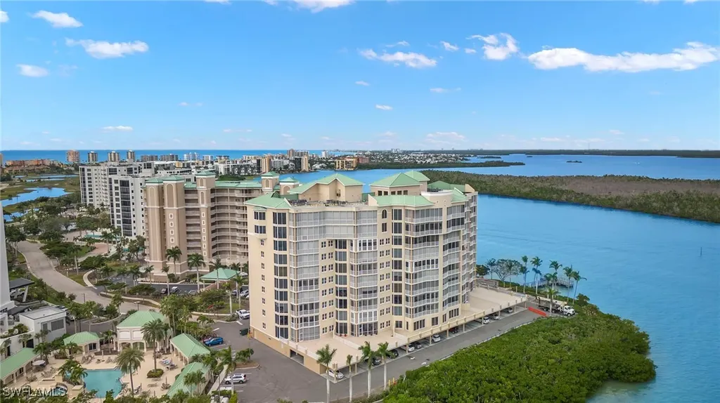 Waterside At Bay Beach