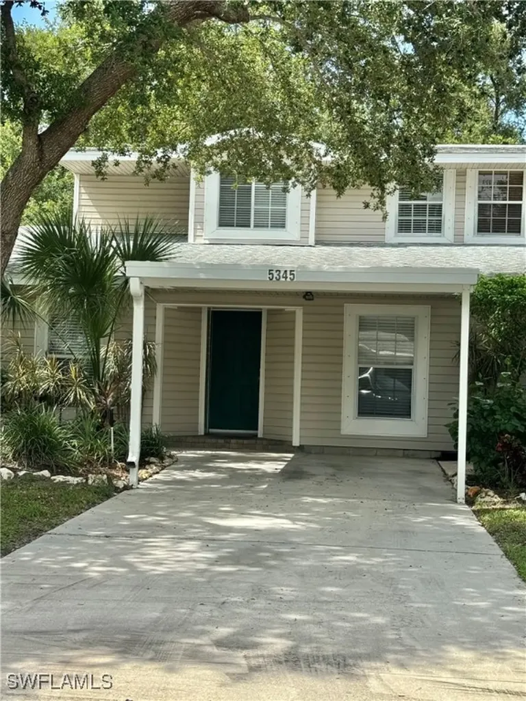 Oak Crest Villas