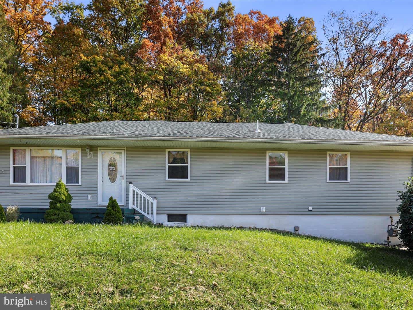 Listings for Jessie DeVore