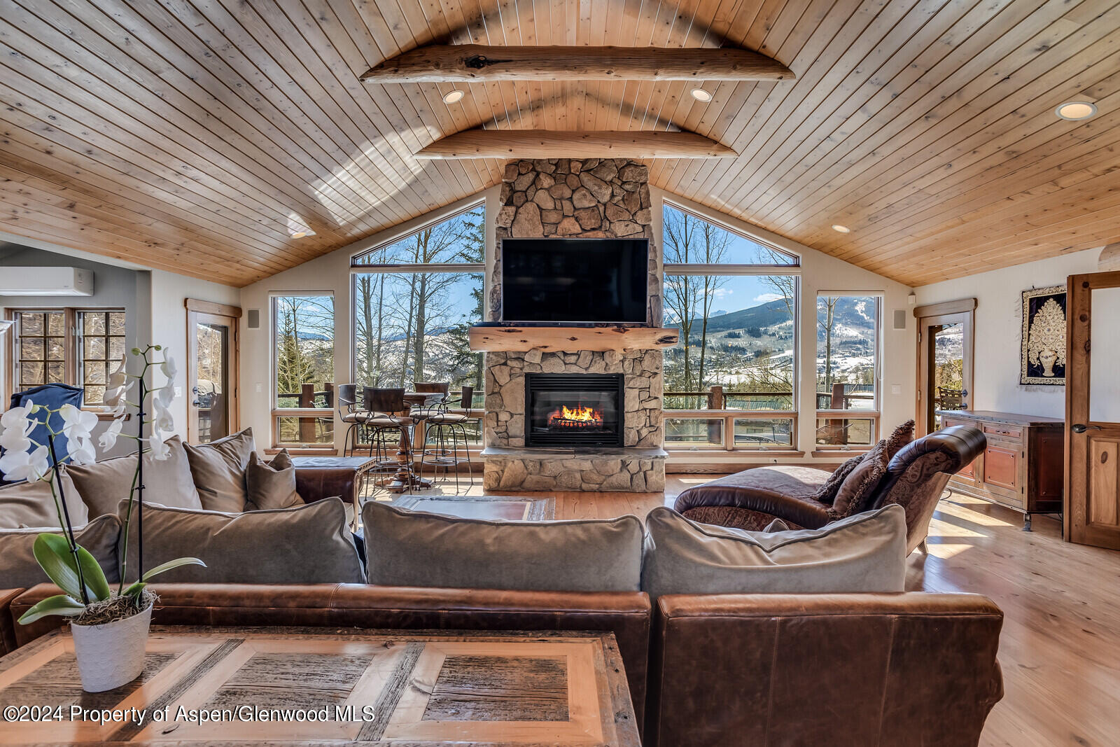 Equestrian Homes