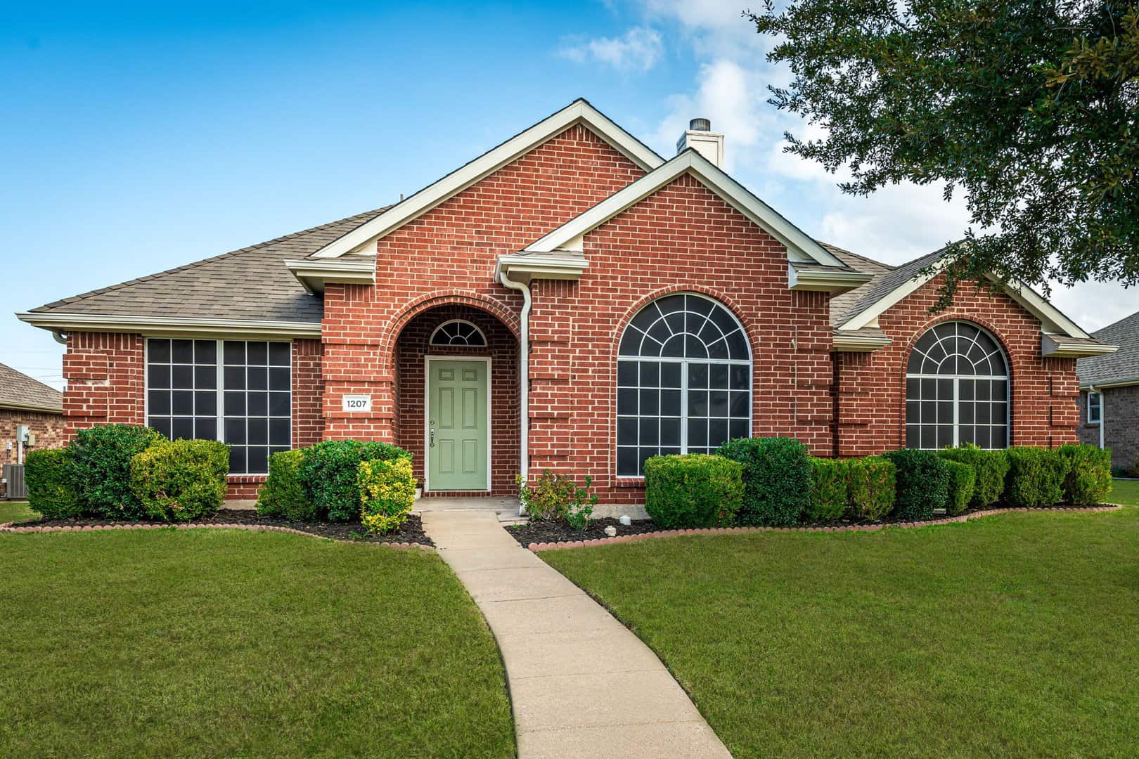 Listings for Rheannon Hansen