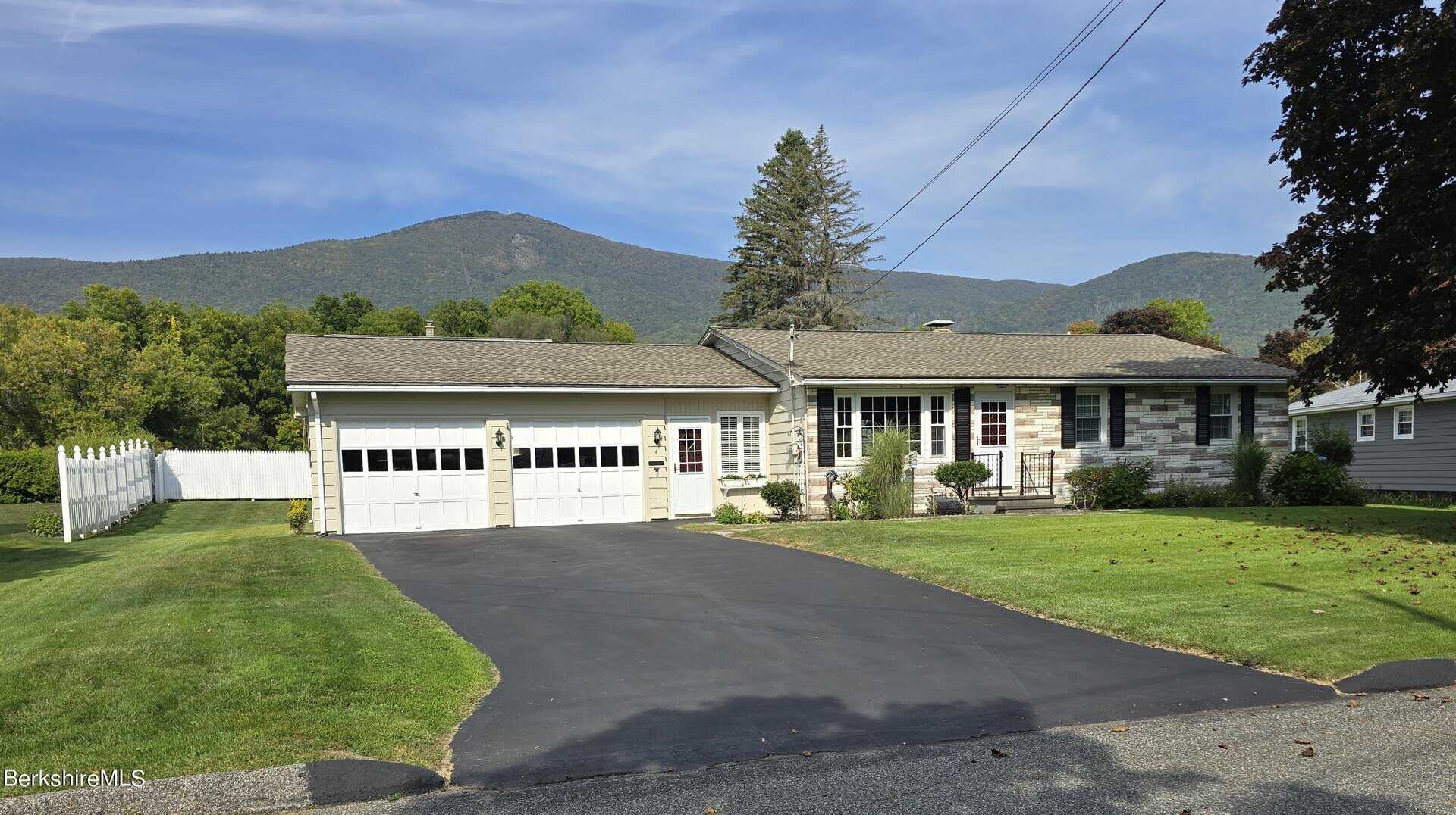 Listings for Doreen Coones