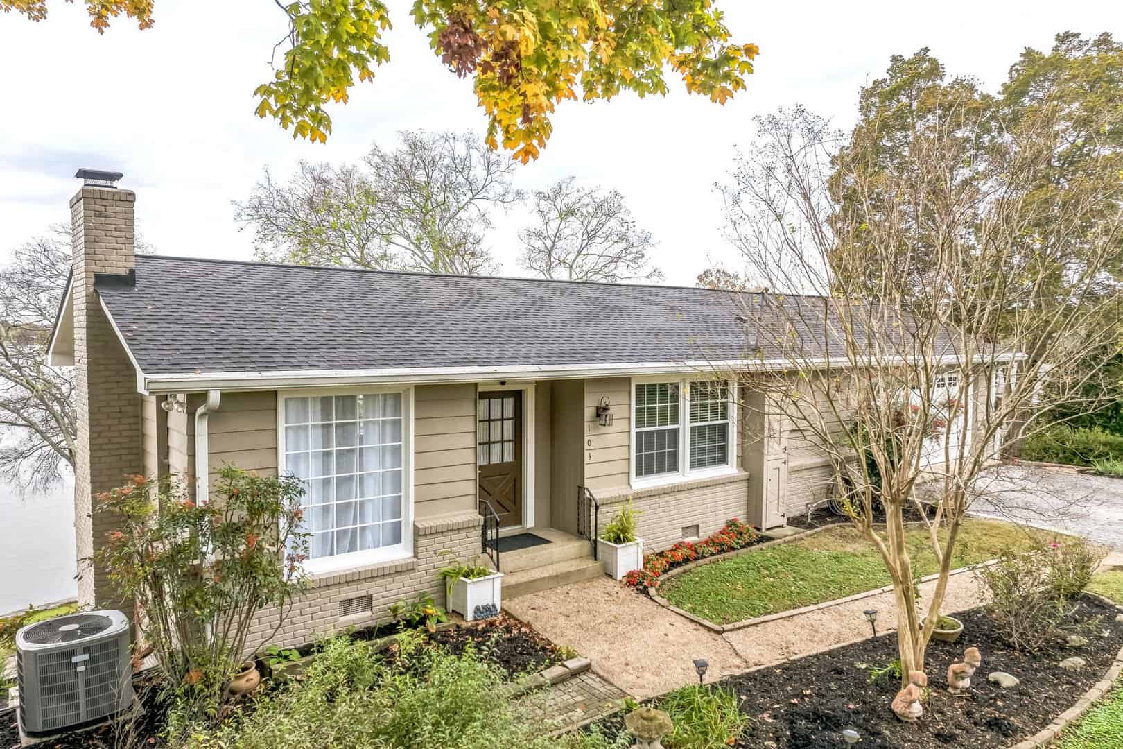 Southern Shores Homes for Sale in Hendersonville TN