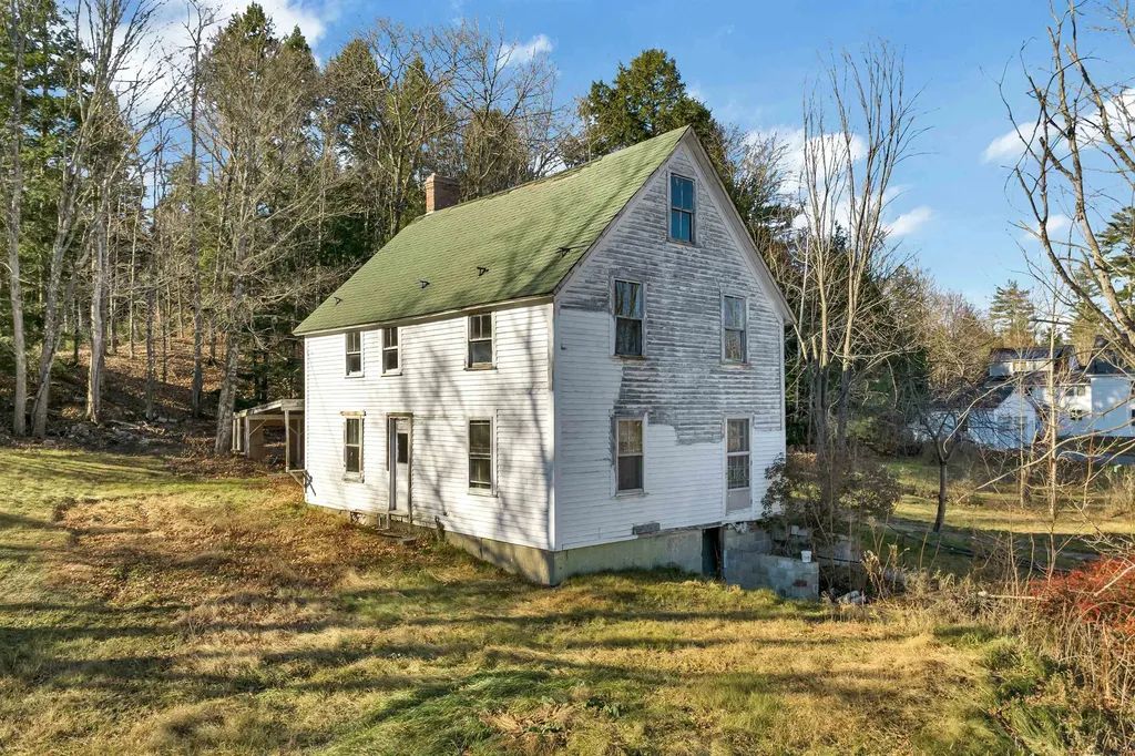 Listings for Martha Trepanier