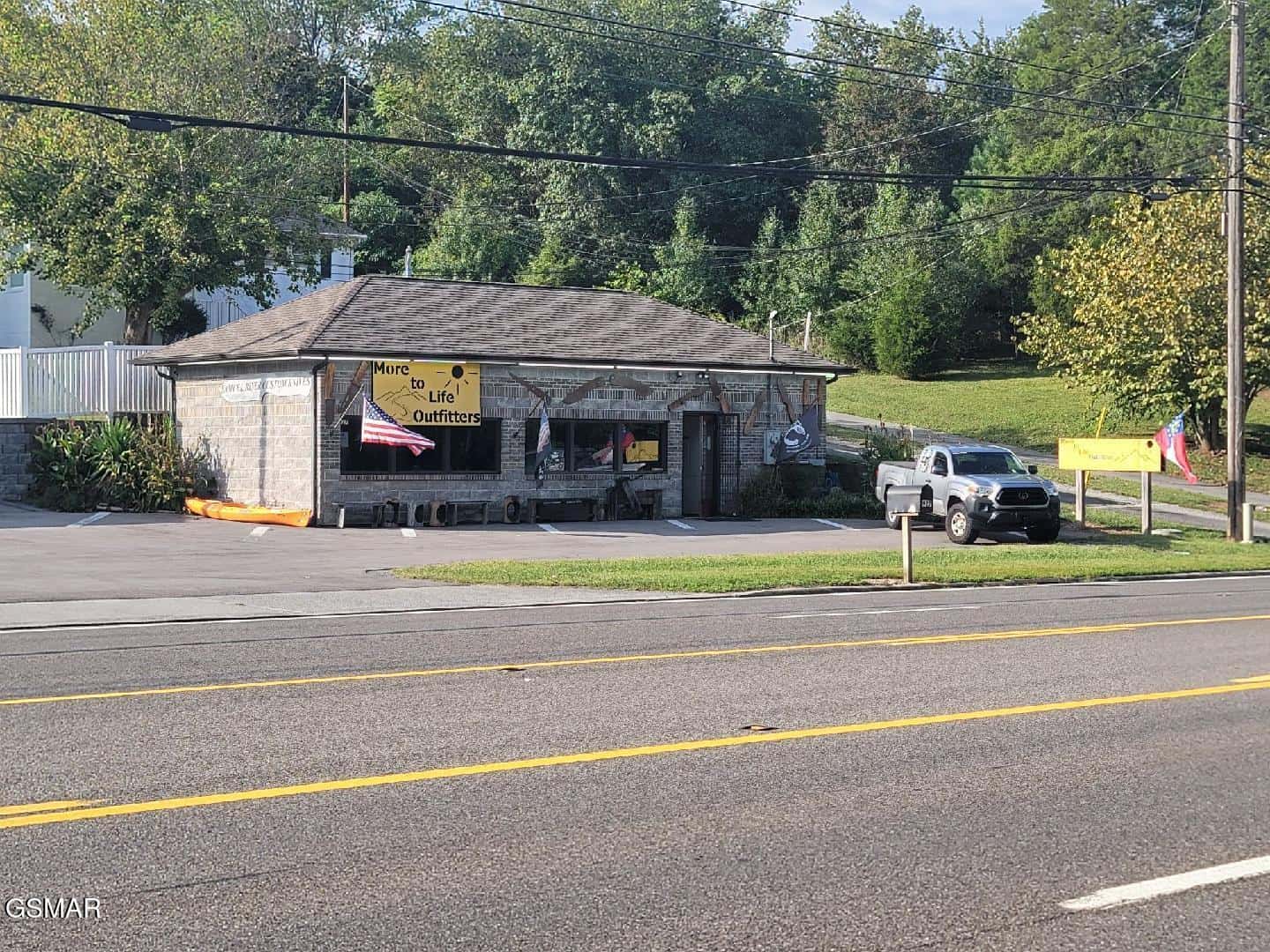 Commercial Real Estate for Sale in Clinton TN
