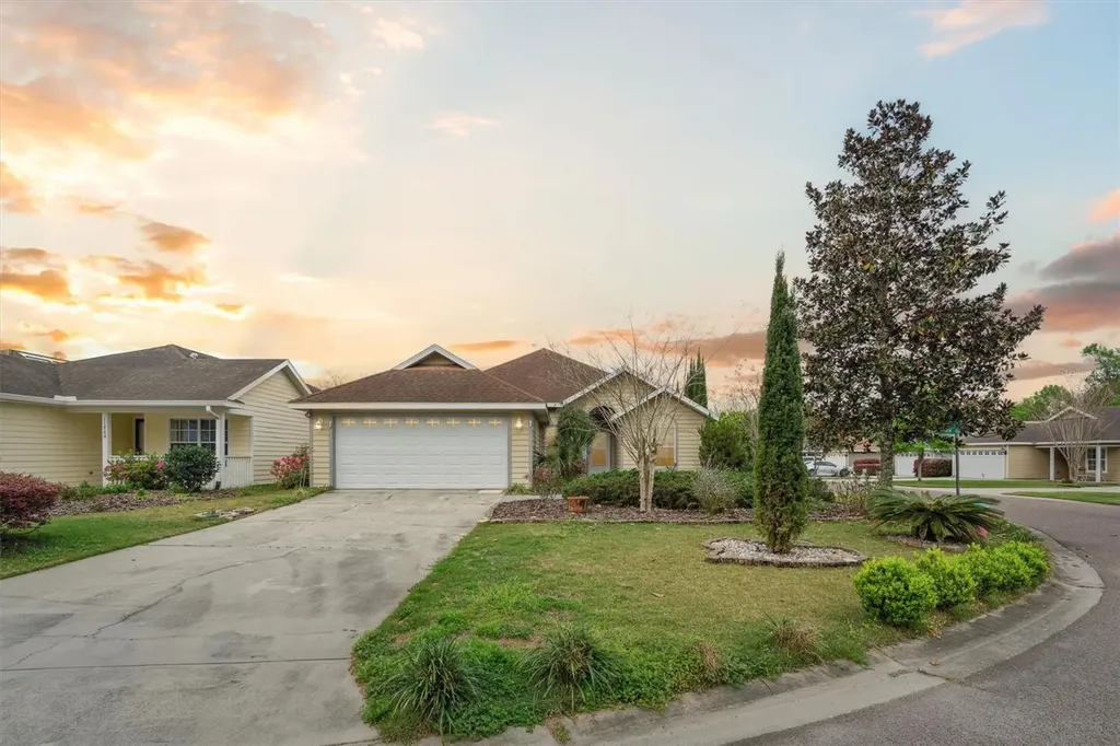 Listings for Lauren Morgan