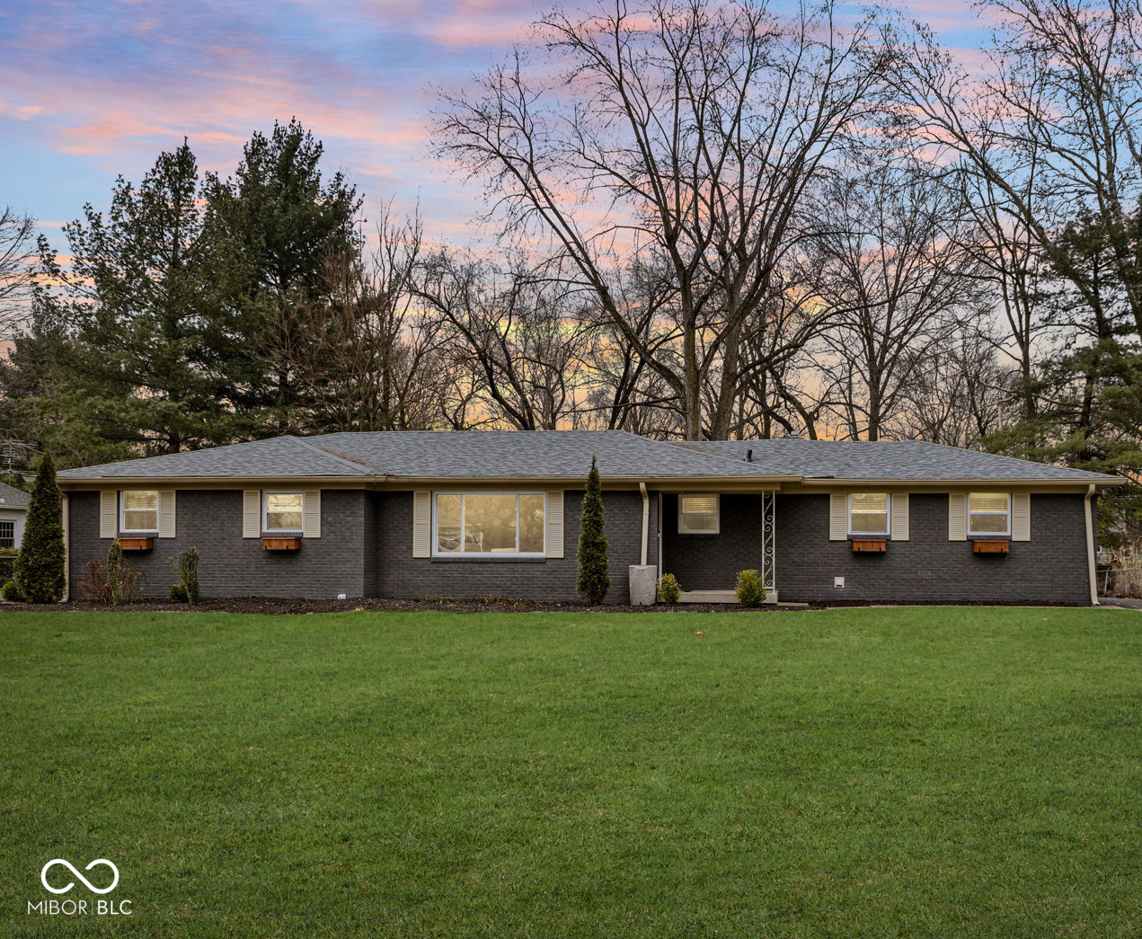 Listings for Caitlin McClain