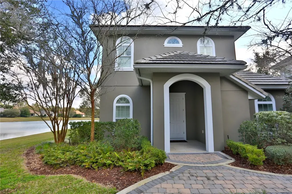 Condos & Townhomes