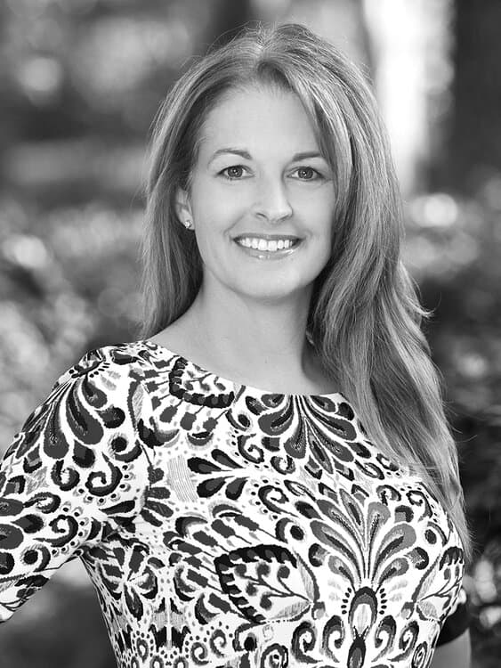 Jennifer Rowe