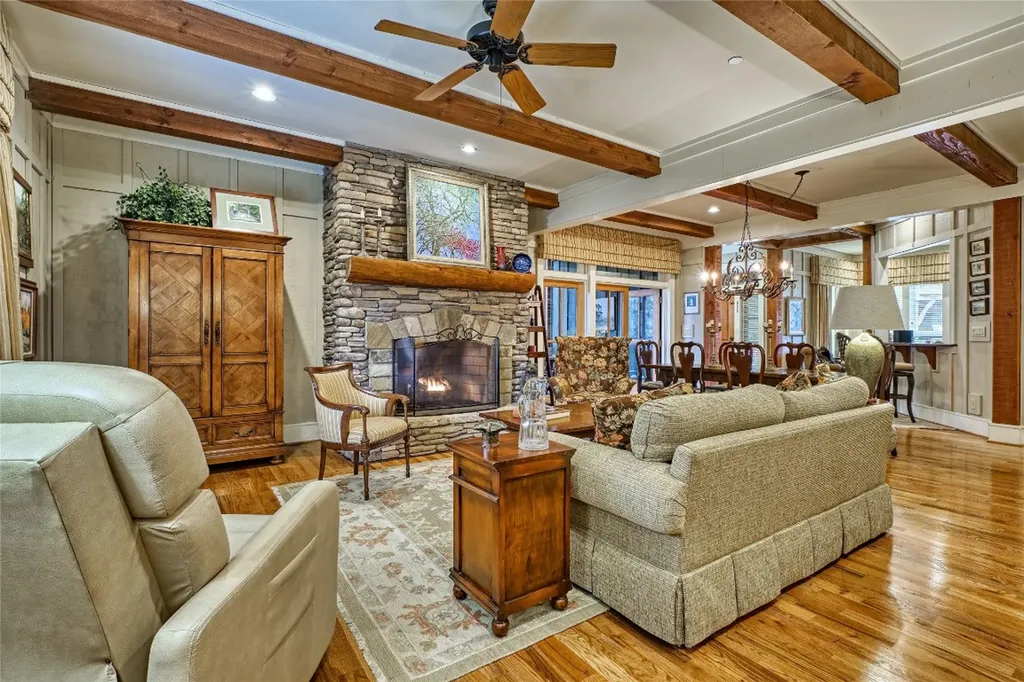 Homes for Sale in Old Highlands Park