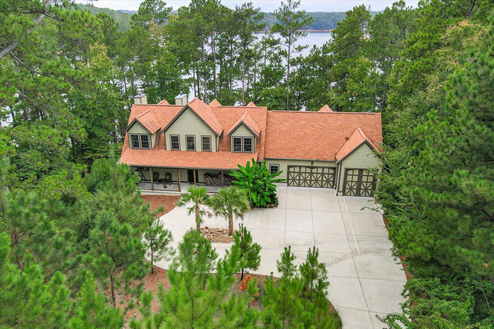Listings for Melissa Manfresca-Costlow