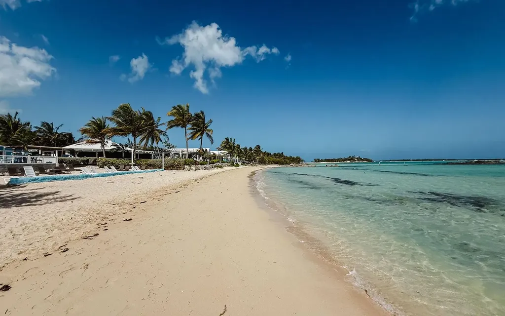 Bahamas Hotels & Resorts for Sale | Investment Properties Across the Islands