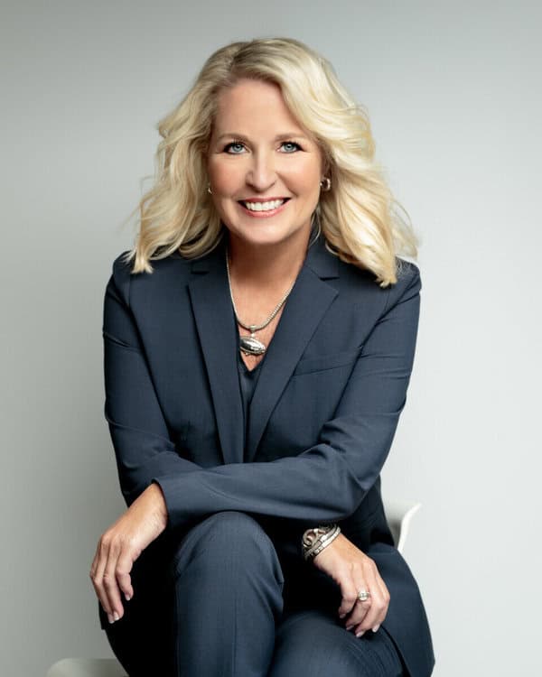 Lisa Hedge