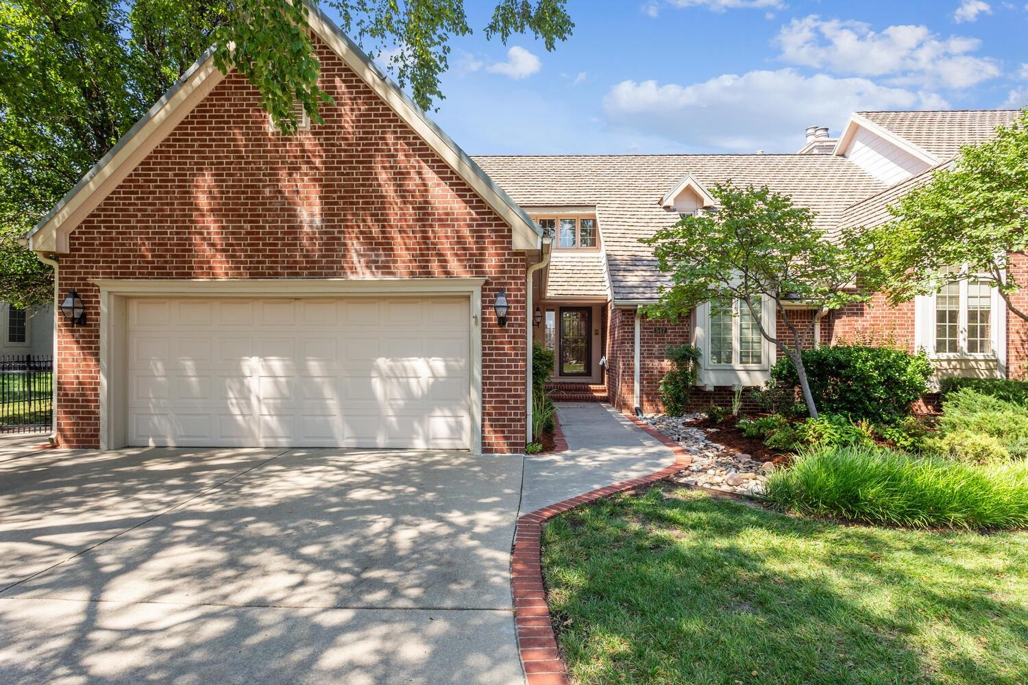 Listings for Jennifer Hinz