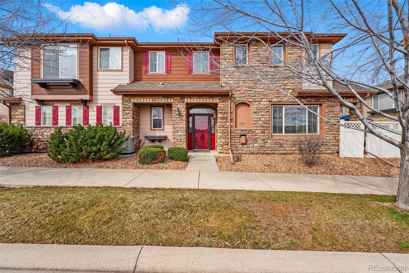 Listings for Nick Altomare