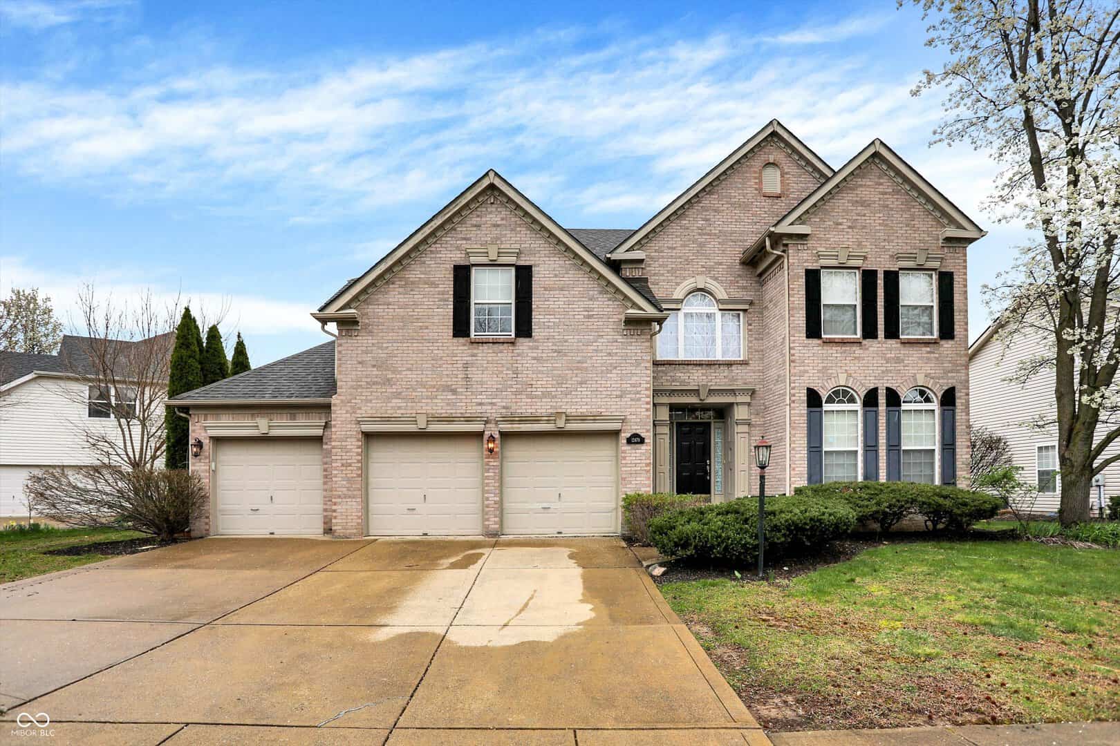 Listings for Samantha Vilchis