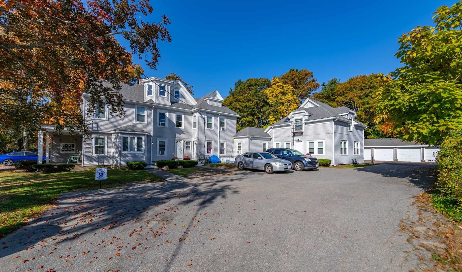 Listings for John Michaliszyn