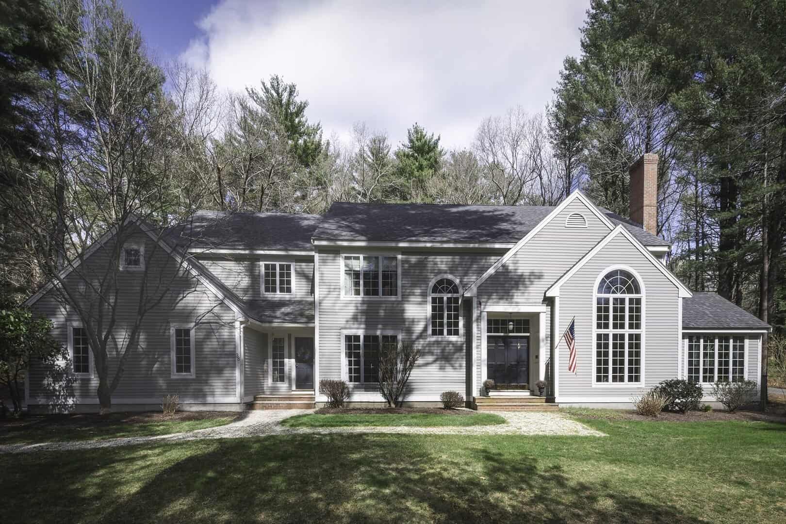 Listings for Jacqueline Manchester