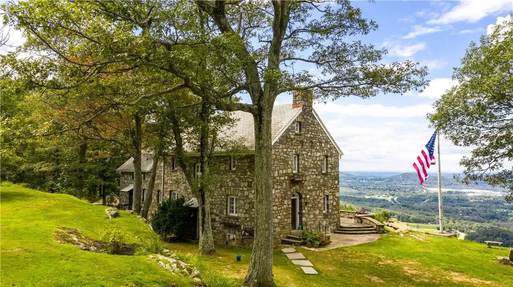 East Fishkill, NY