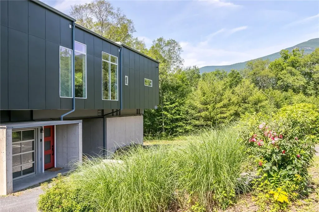 Saugerties, NY