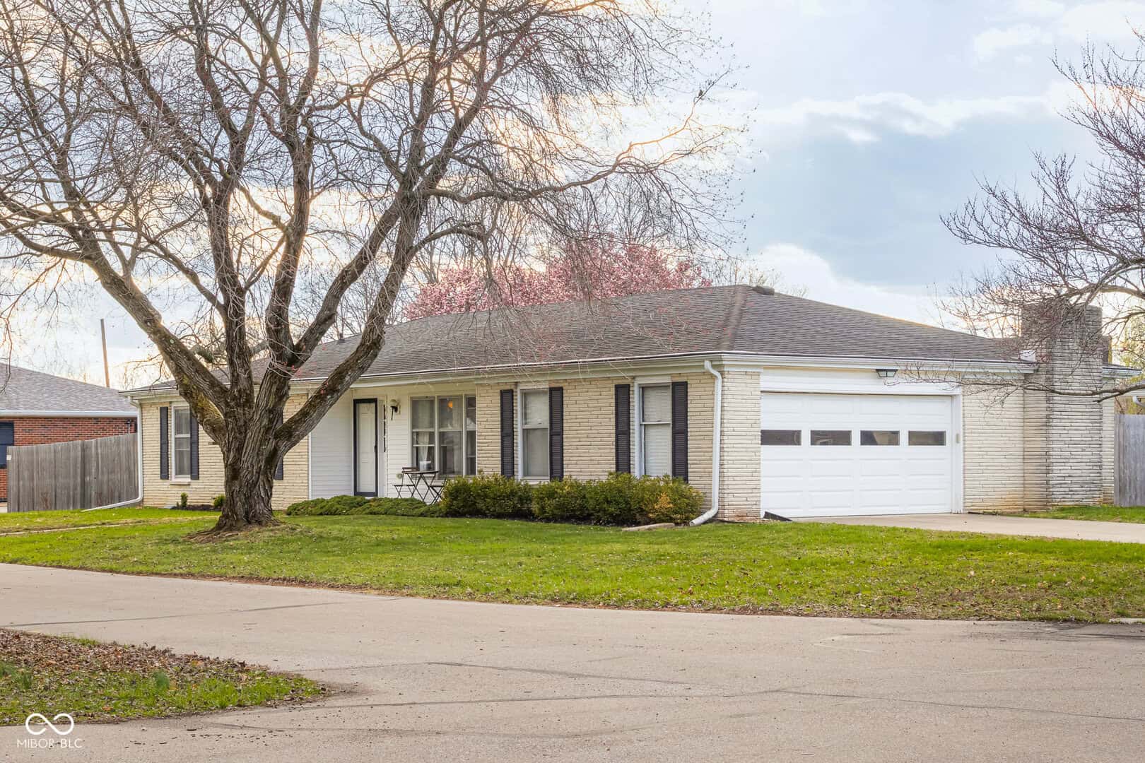 Listings for Janet Haight