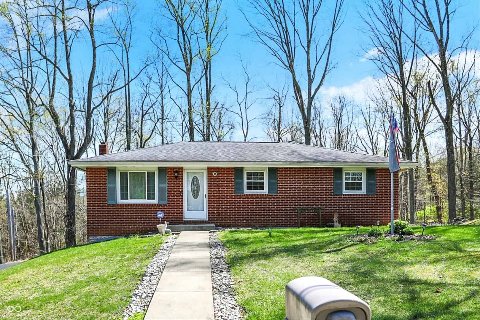 Listings for Nora Noblitt