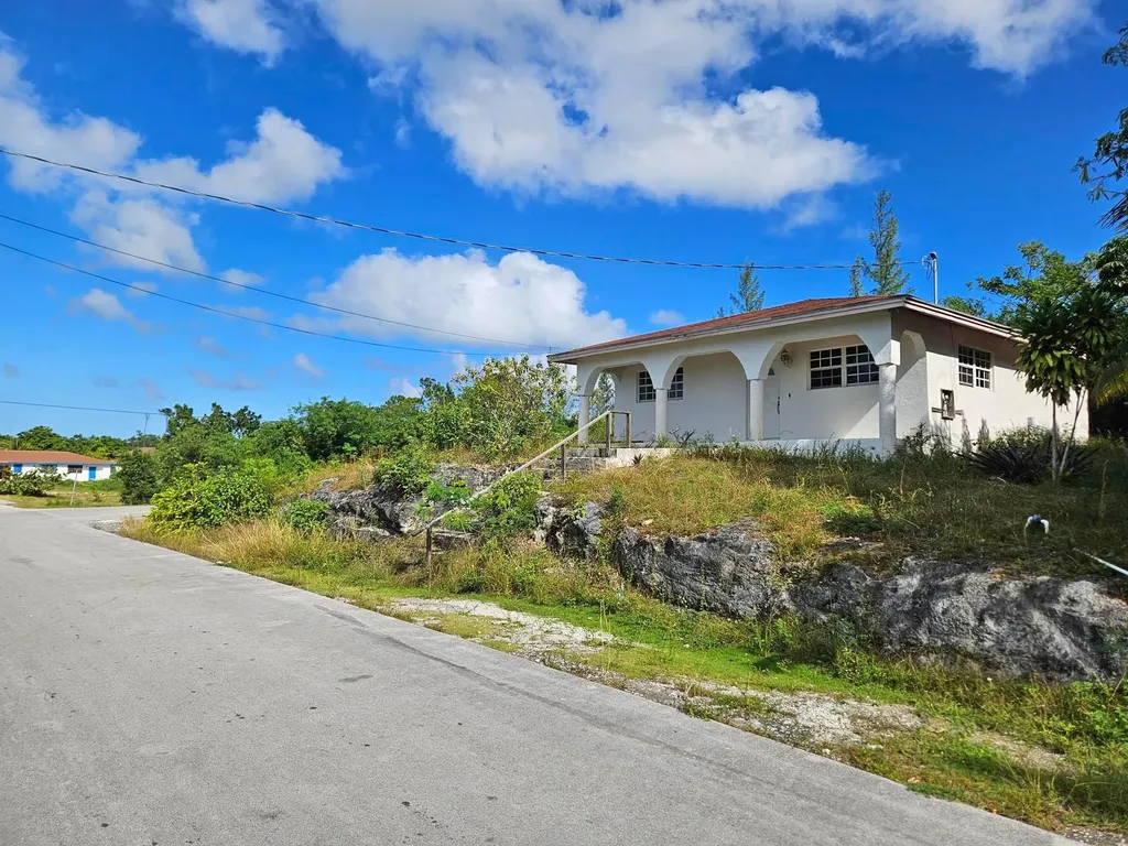 Listings for Thomasina Martin