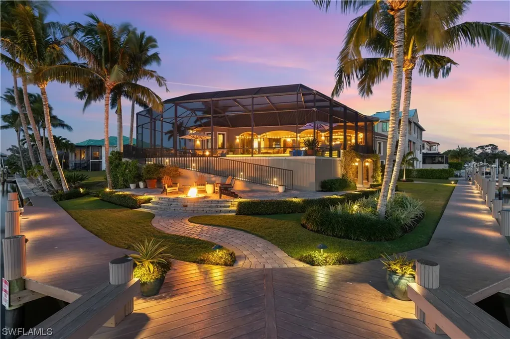 South Seas Island Resort