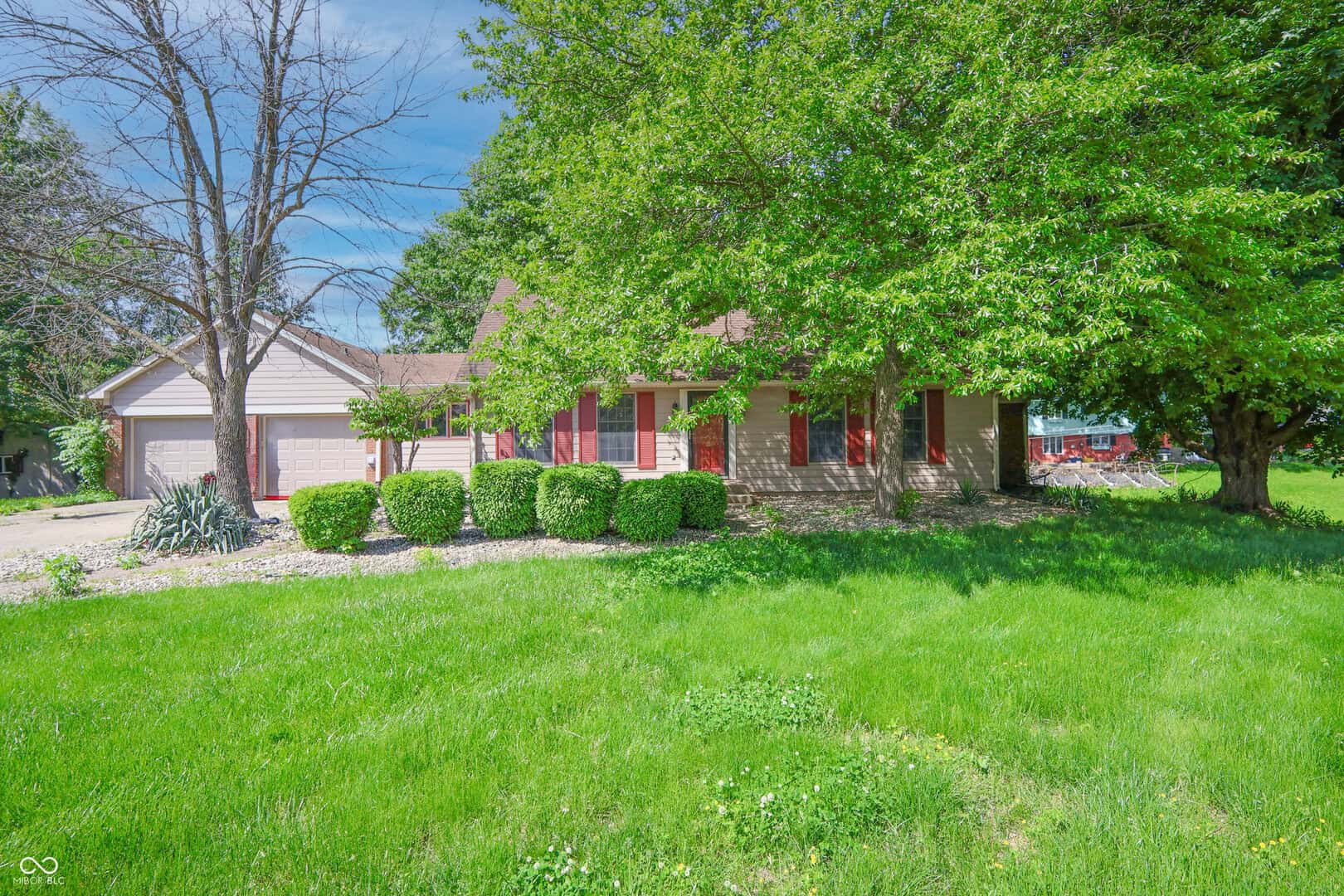 Listings for Laura O'Connor