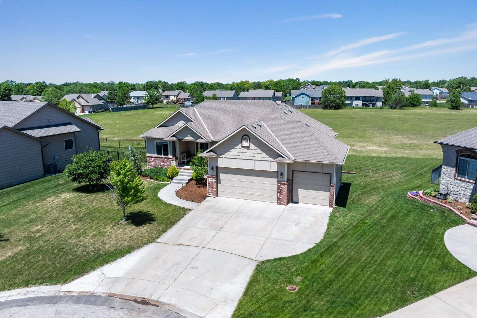 Listings for DeeAnna Carlson