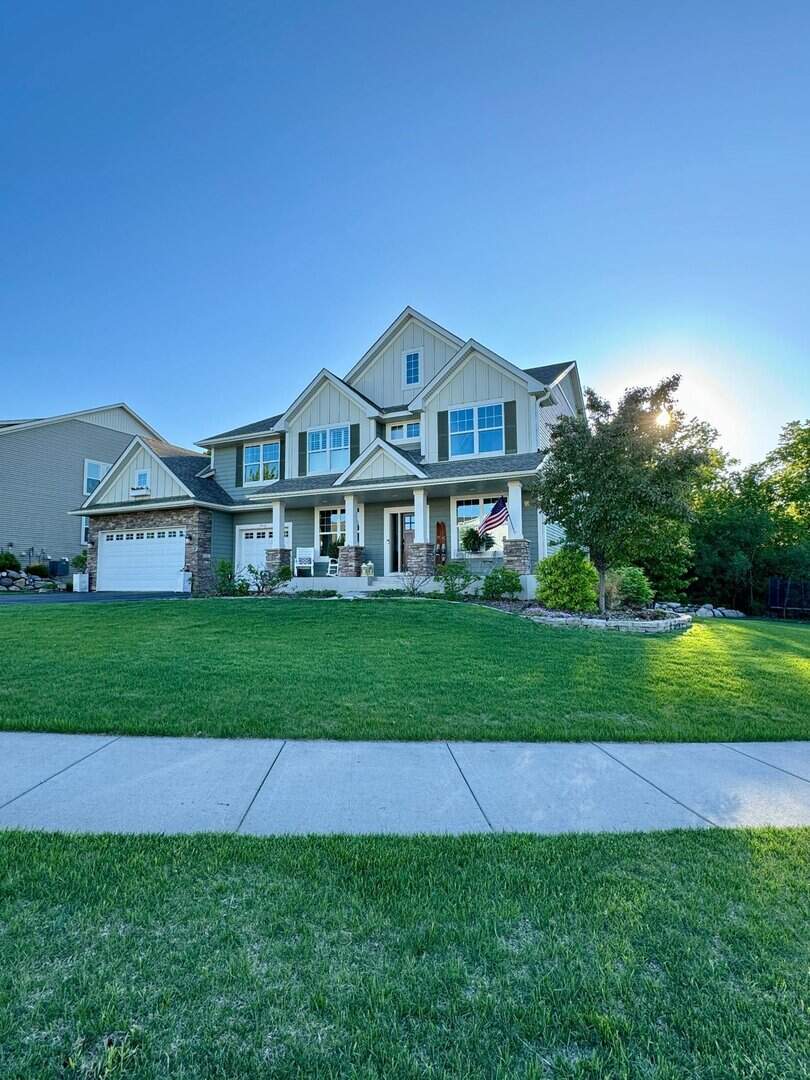 Listings for Katie Stewart