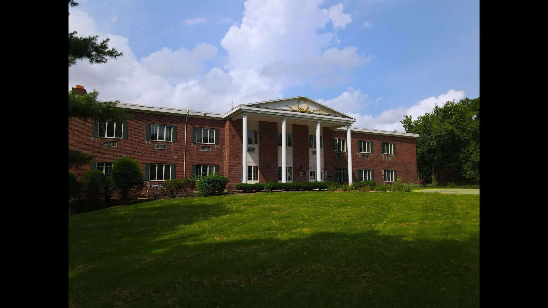 Dedham MA Commercial Real Estate