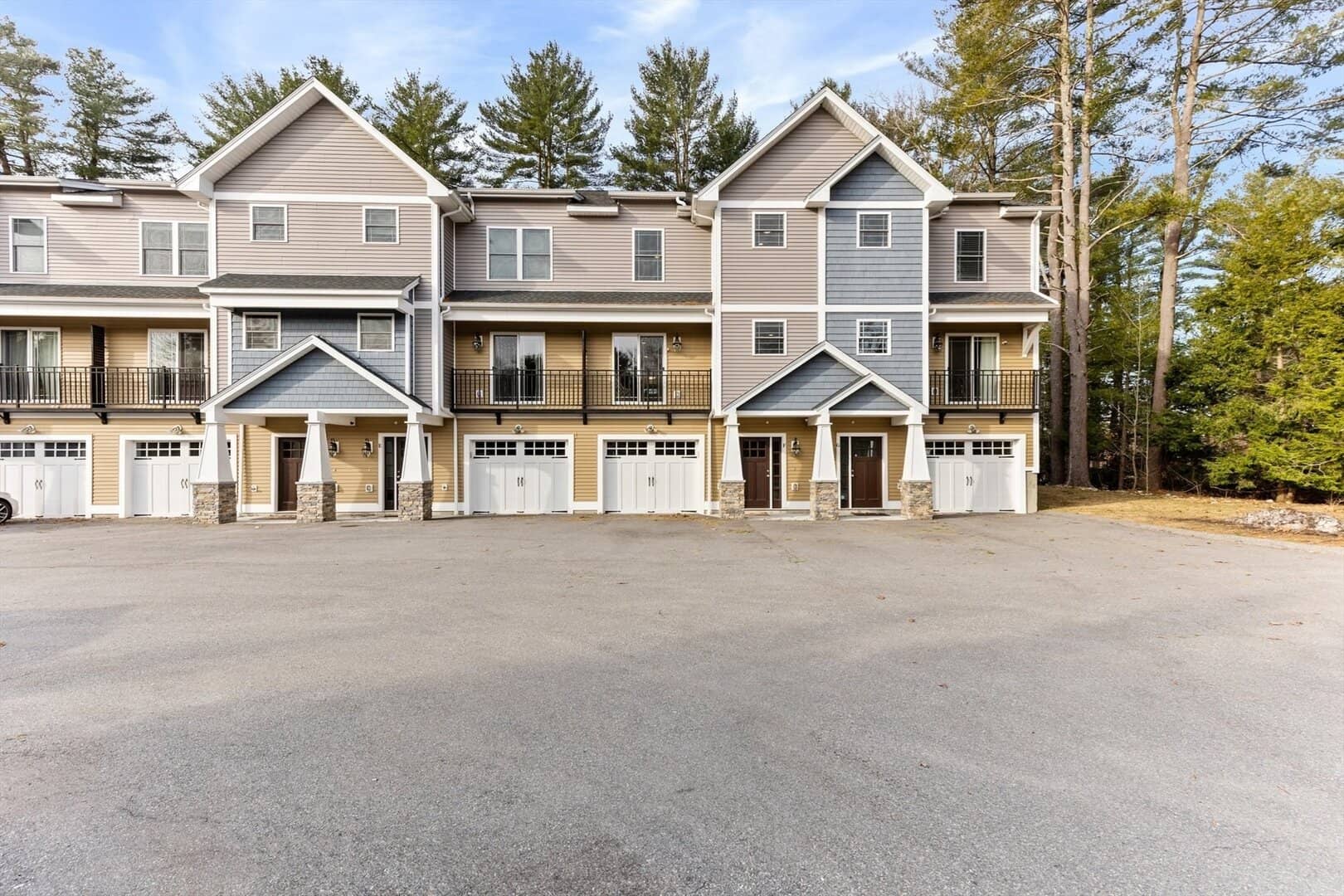 Foxboro MA Condo Real Estate