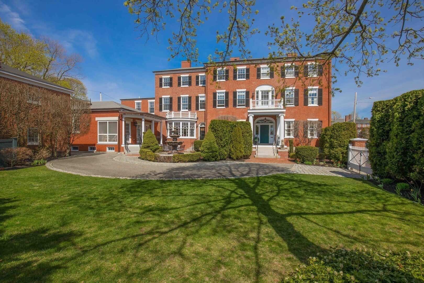 Salem MA House Real Estate