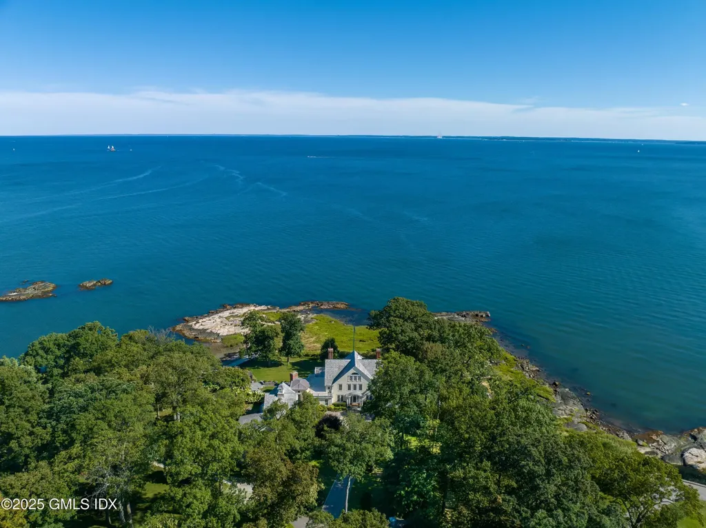 Homes for Sale in Darien, CT