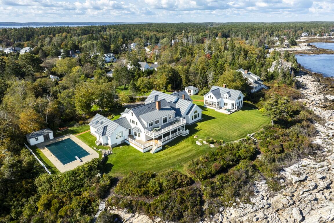 Lincoln  Real Estate