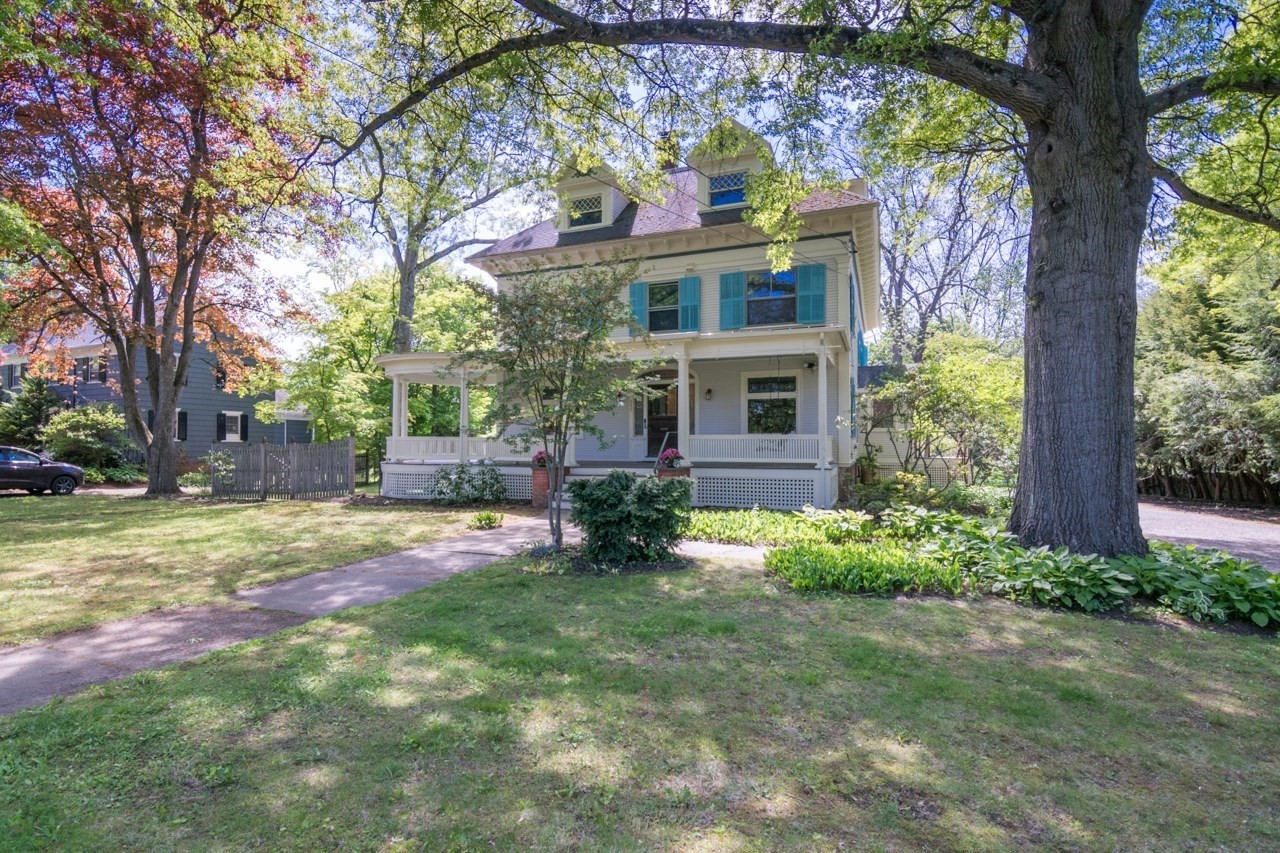 Homes for Sale Near UMASS Amherst
