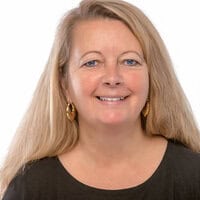 Debra Piper