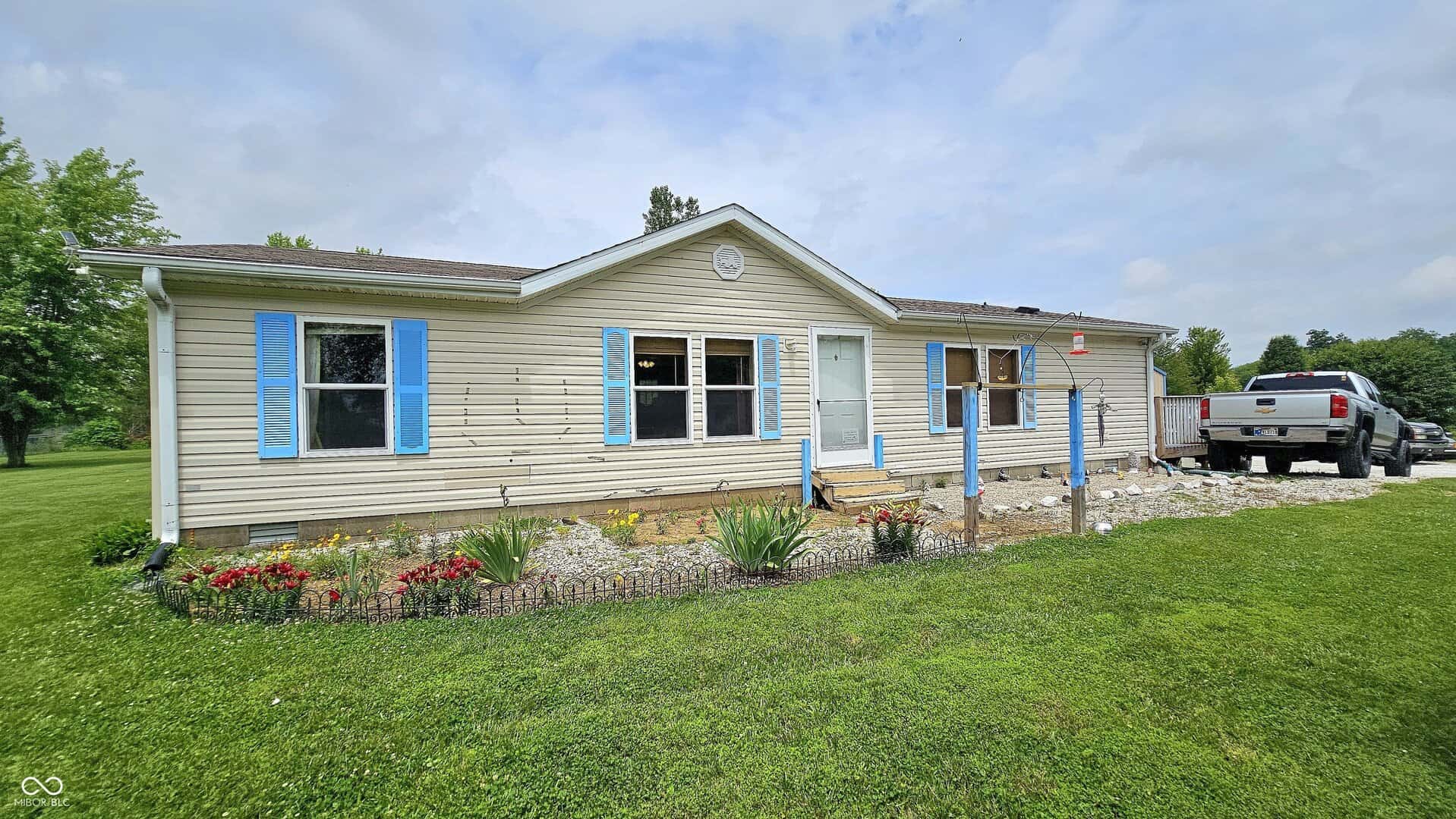 Listings for Reno Taylor