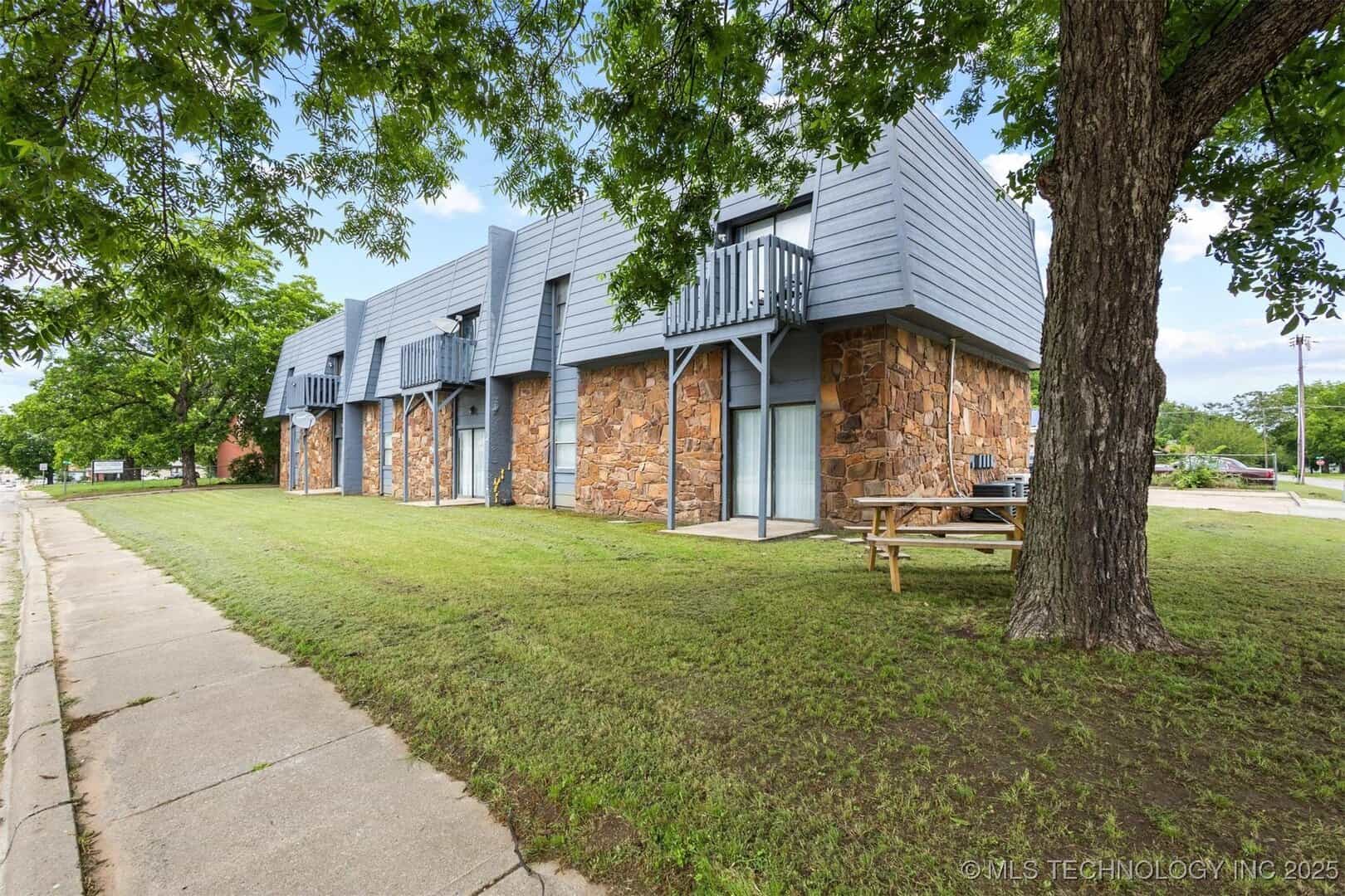 Listings for Megan Towery