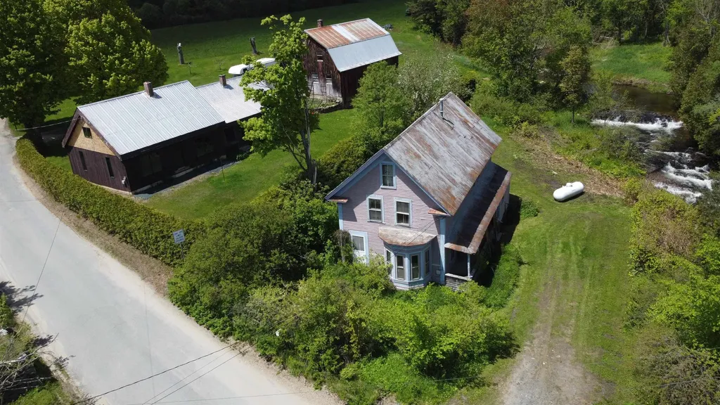 Waterfront Camps Under $100k