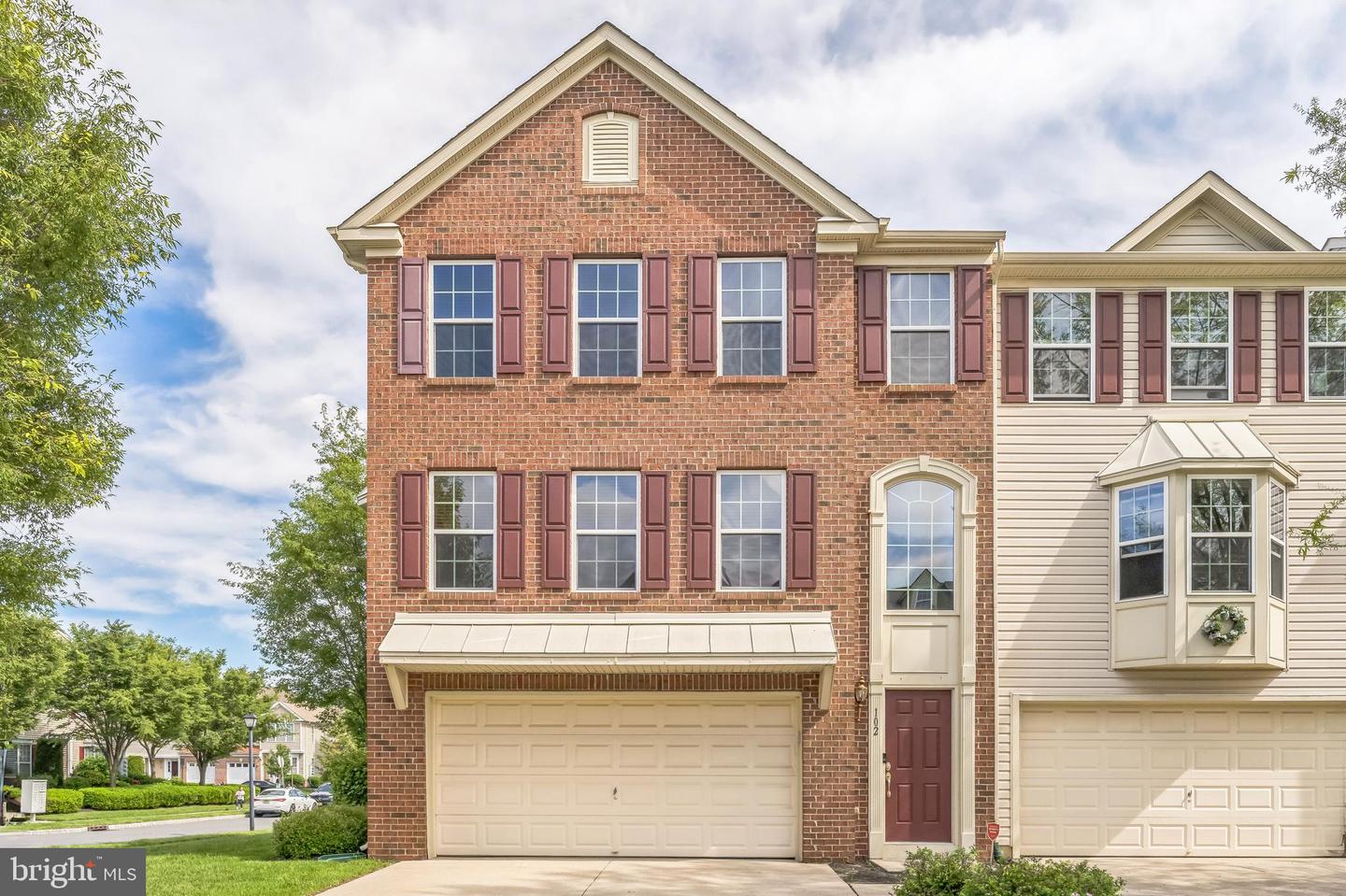 Condos & Townhomes