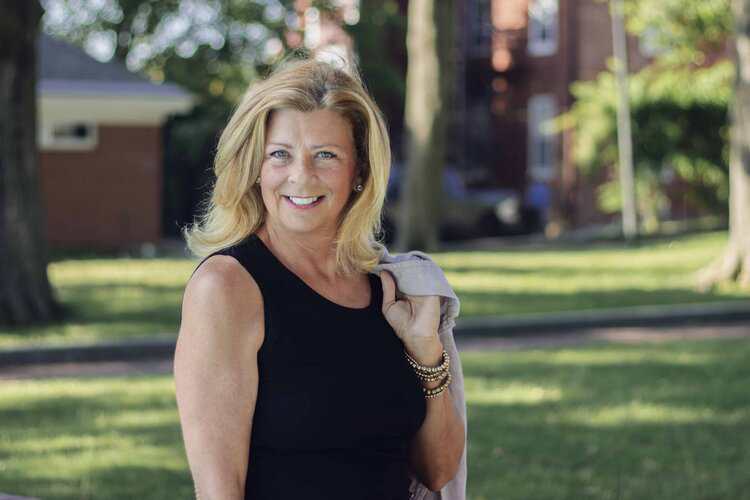 Lynn Lagasse